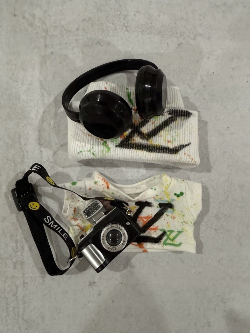 4 piece Labubu outfit. Shirt hat camera and headphones